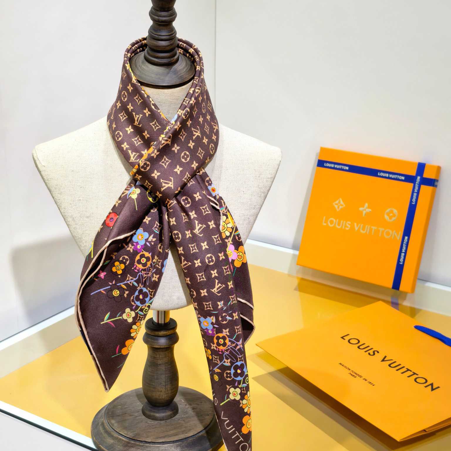 Louis Vuitton LV x TM Monogram Superflat Flowers Square 90    - DopestKickz