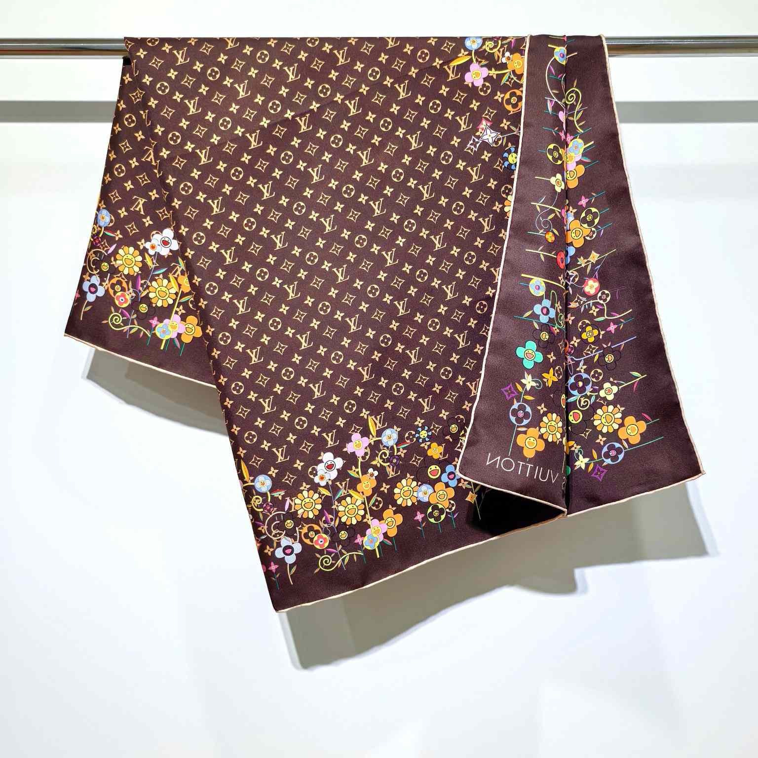 Louis Vuitton LV x TM Monogram Superflat Flowers Square 90    - DopestKickz