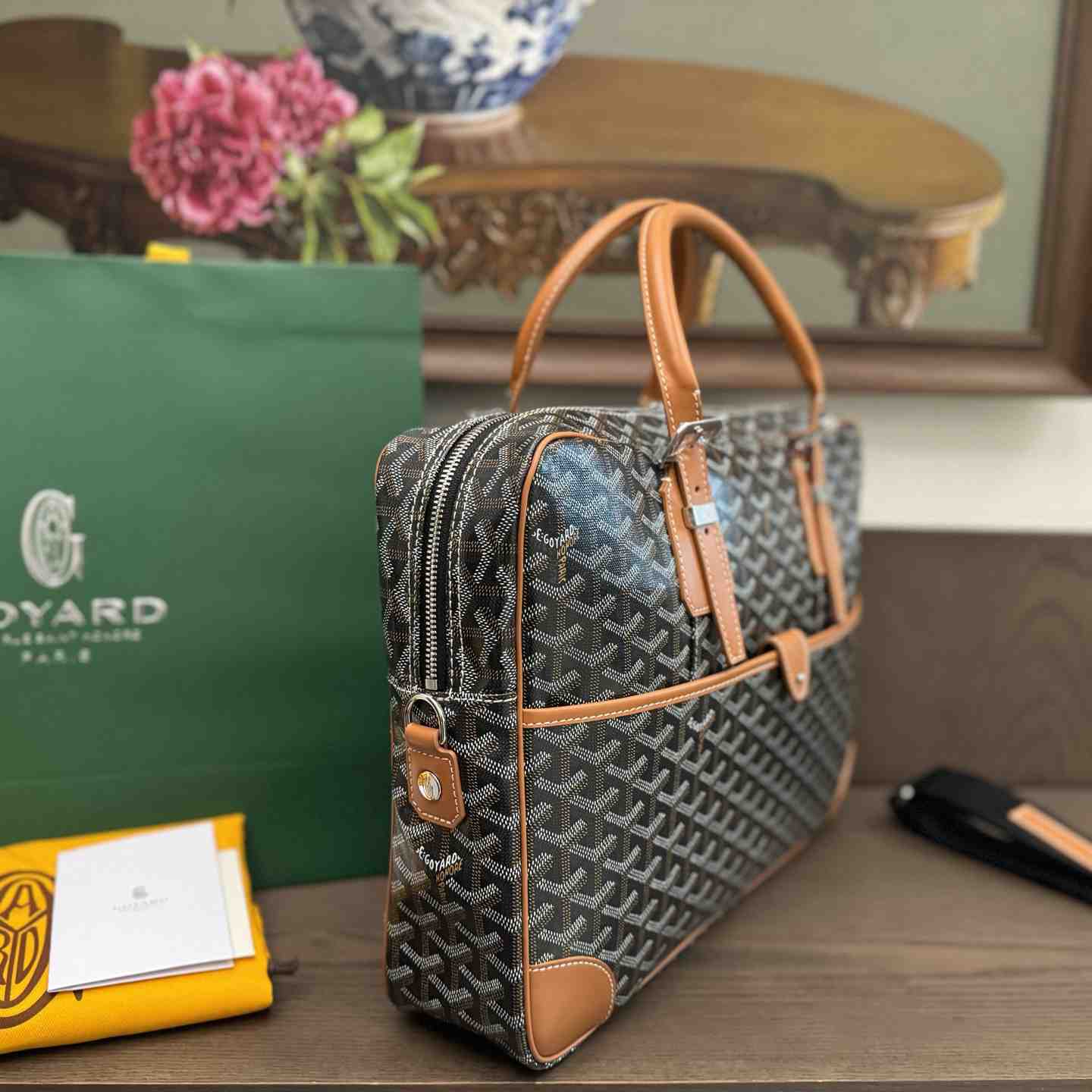 Goyard Ambassade MM Document Case - DopestKickz