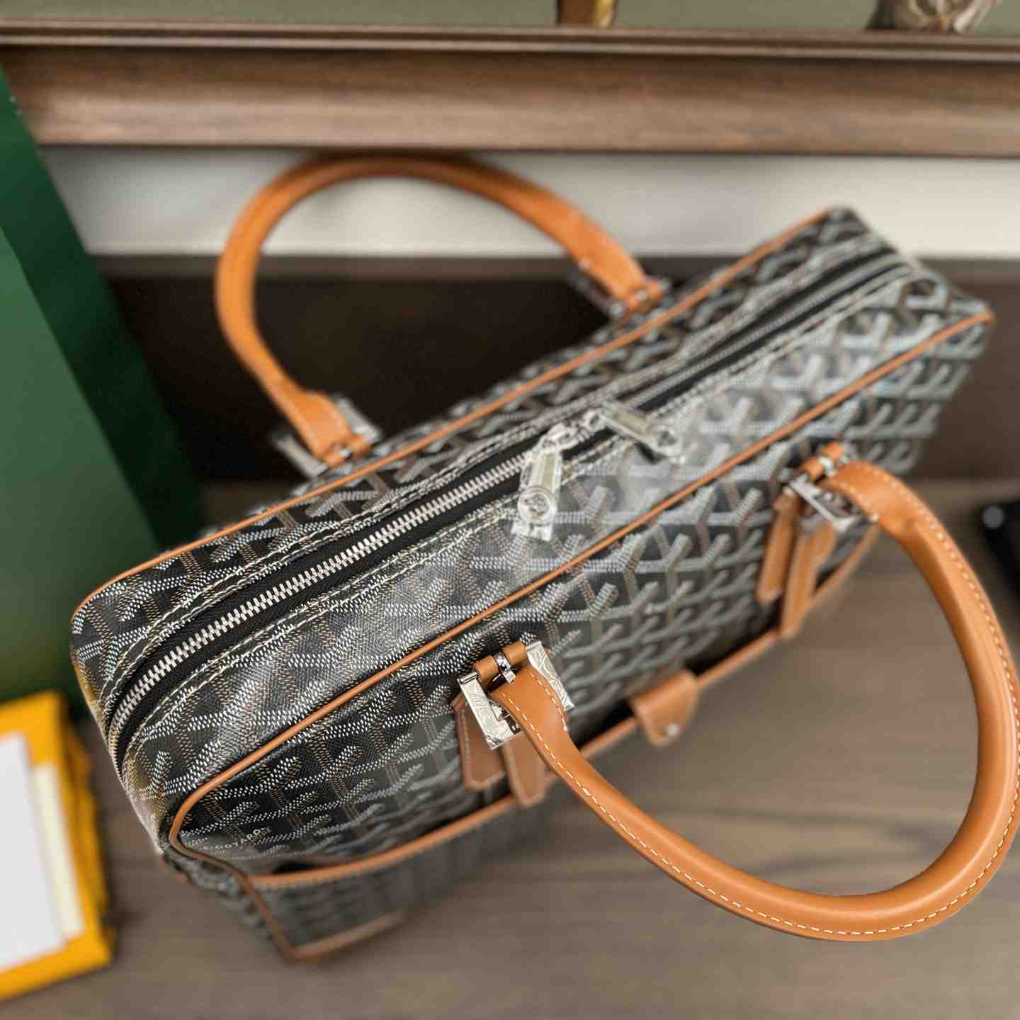 Goyard Ambassade MM Document Case - DopestKickz