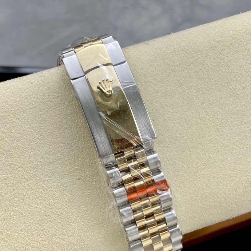 Rolex Datejust Watch  41mm - DopestKickz