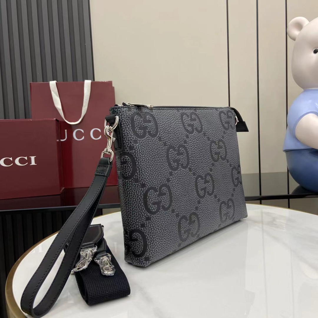 Gucci Medium Jumbo GG Messenger Bag - DopestKickz