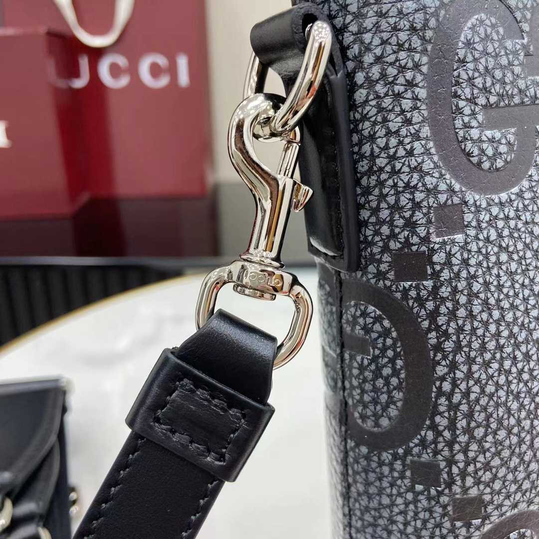 Gucci Medium Jumbo GG Messenger Bag - DopestKickz