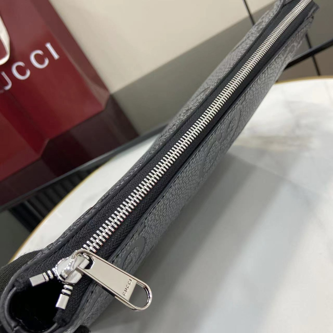 Gucci Medium Jumbo GG Messenger Bag - DopestKickz