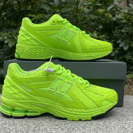 New Balance NB 1906R Sneakers      M1906RAA - DopestKickz