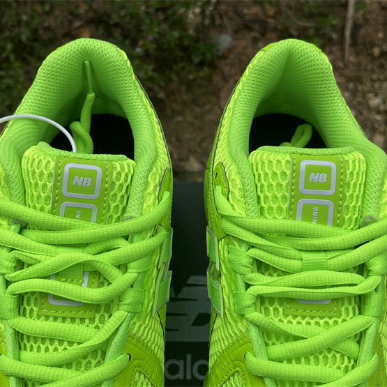 New Balance NB 1906R Sneakers      M1906RAA - DopestKickz