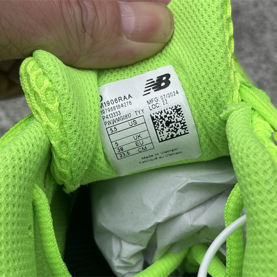 New Balance NB 1906R Sneakers      M1906RAA - DopestKickz