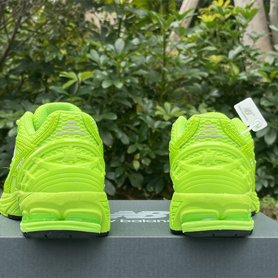 New Balance NB 1906R Sneakers      M1906RAA - DopestKickz