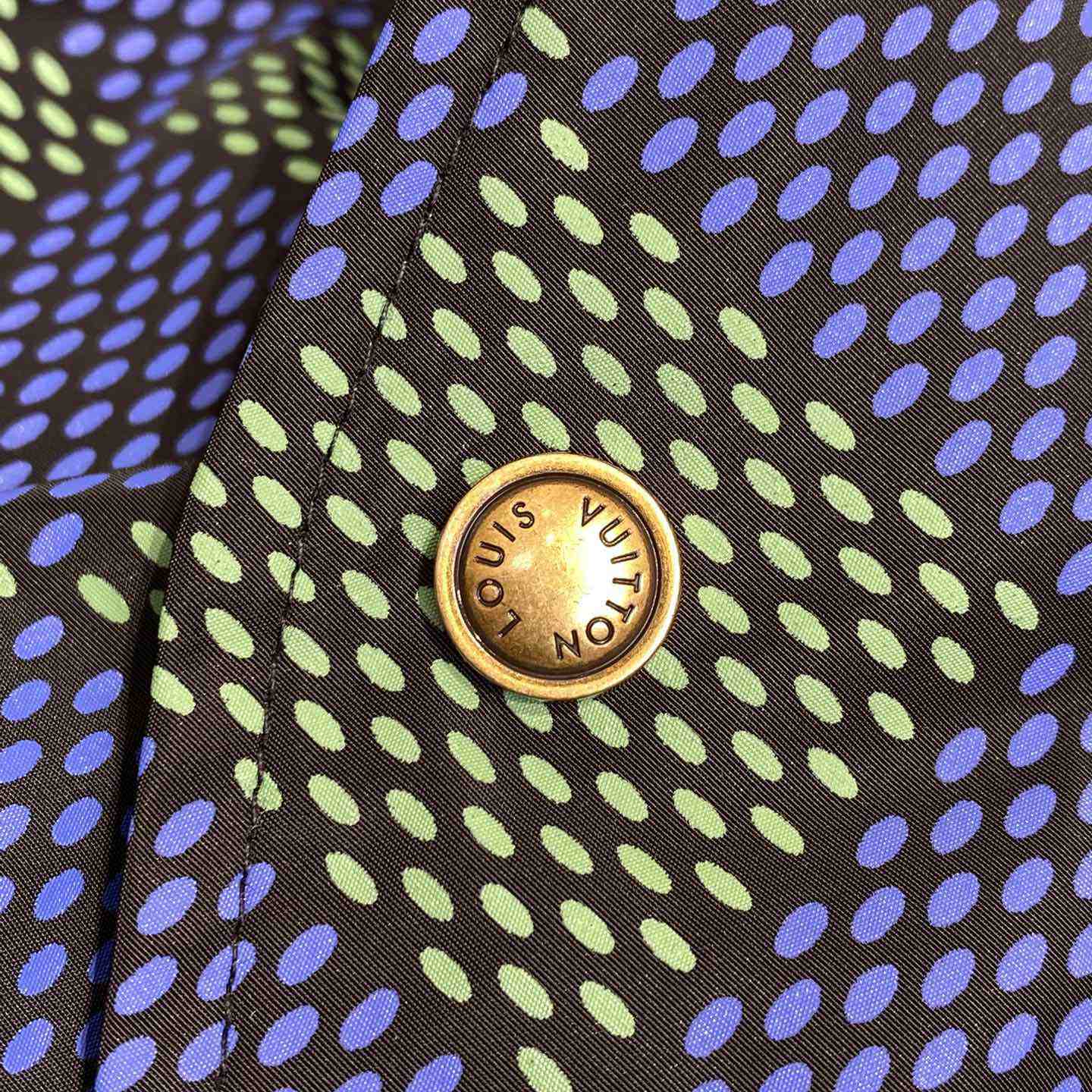 Louis Vuitton Damier Reversible Windbreaker   1AHBIS - DopestKickz