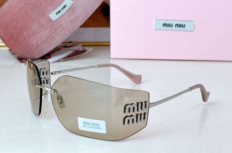 Miu Miu Runway Sunglasses - DopestKickz