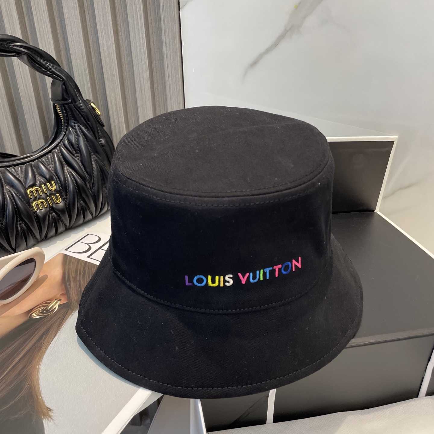 Louis Vuitton LV x TM Reversible Superflat Bucket Hat   M7985 - DopestKickz