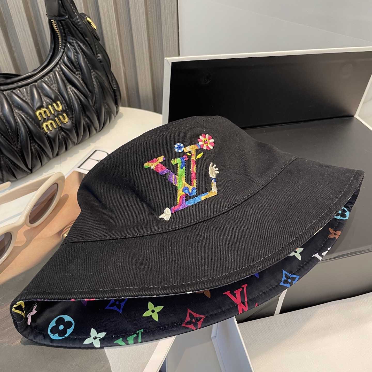 Louis Vuitton LV x TM Reversible Superflat Bucket Hat   M7985 - DopestKickz