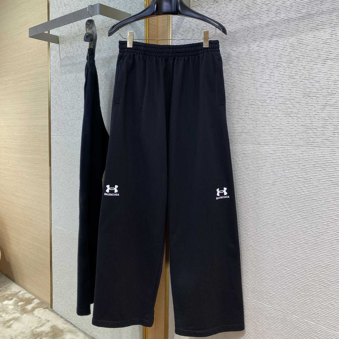 Balenciaga Under Armour® Baggy Sweatpants - DopestKickz