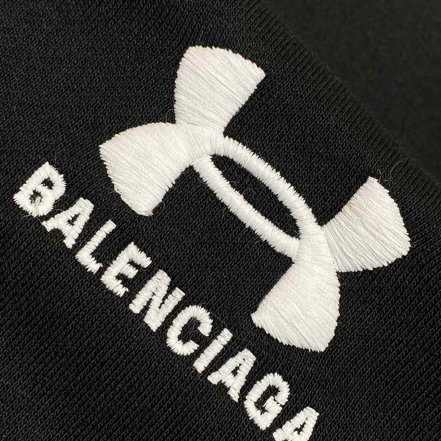 Balenciaga Under Armour® Baggy Sweatpants - DopestKickz