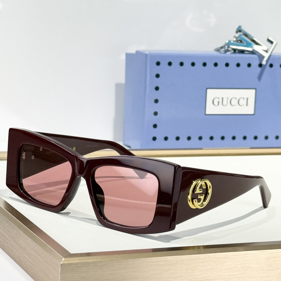 Gucci Square Frame Sunglasses   GG1842S - DopestKickz