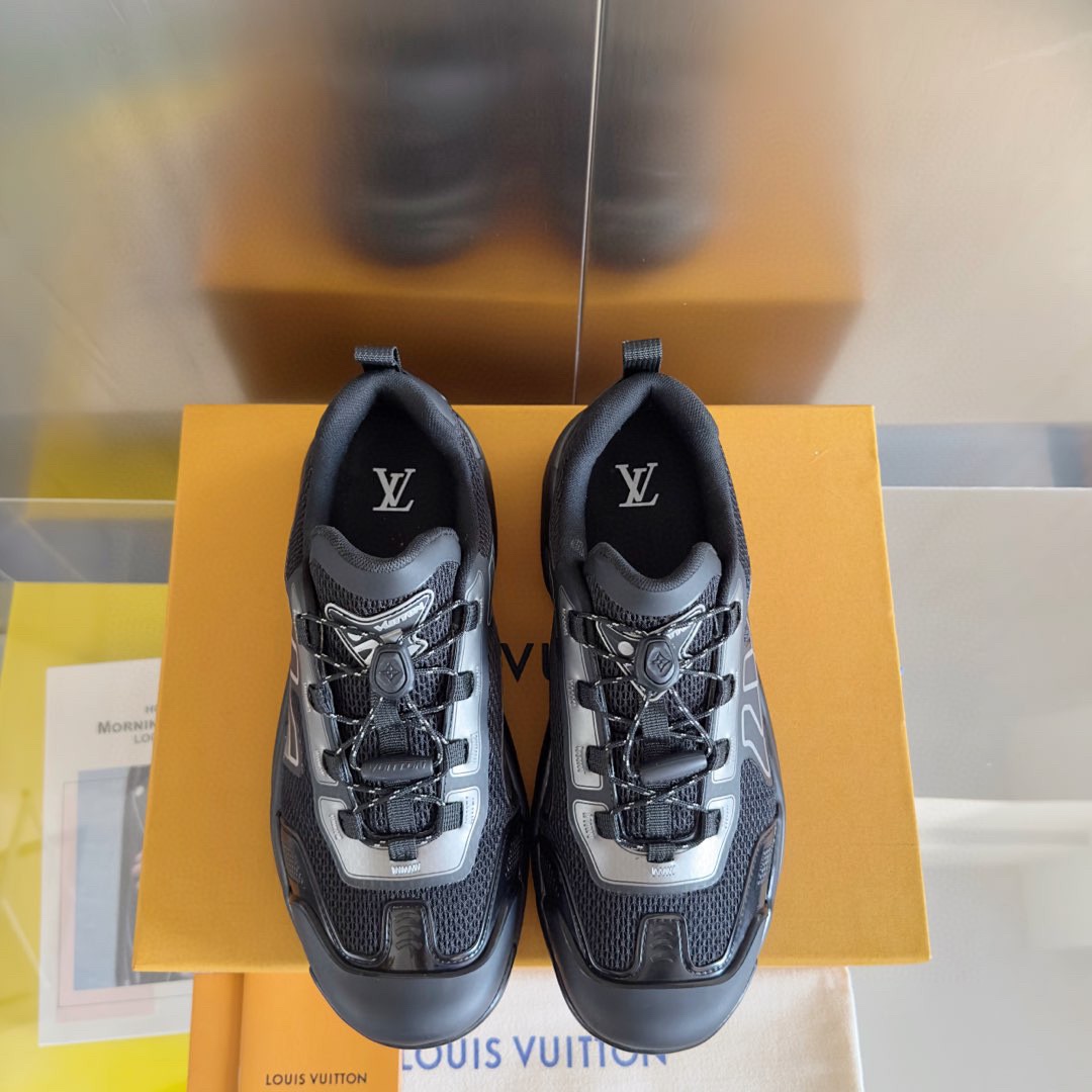 Louis Vuitton LV Runner Tatic Sneaker   1ADGZW - DopestKickz