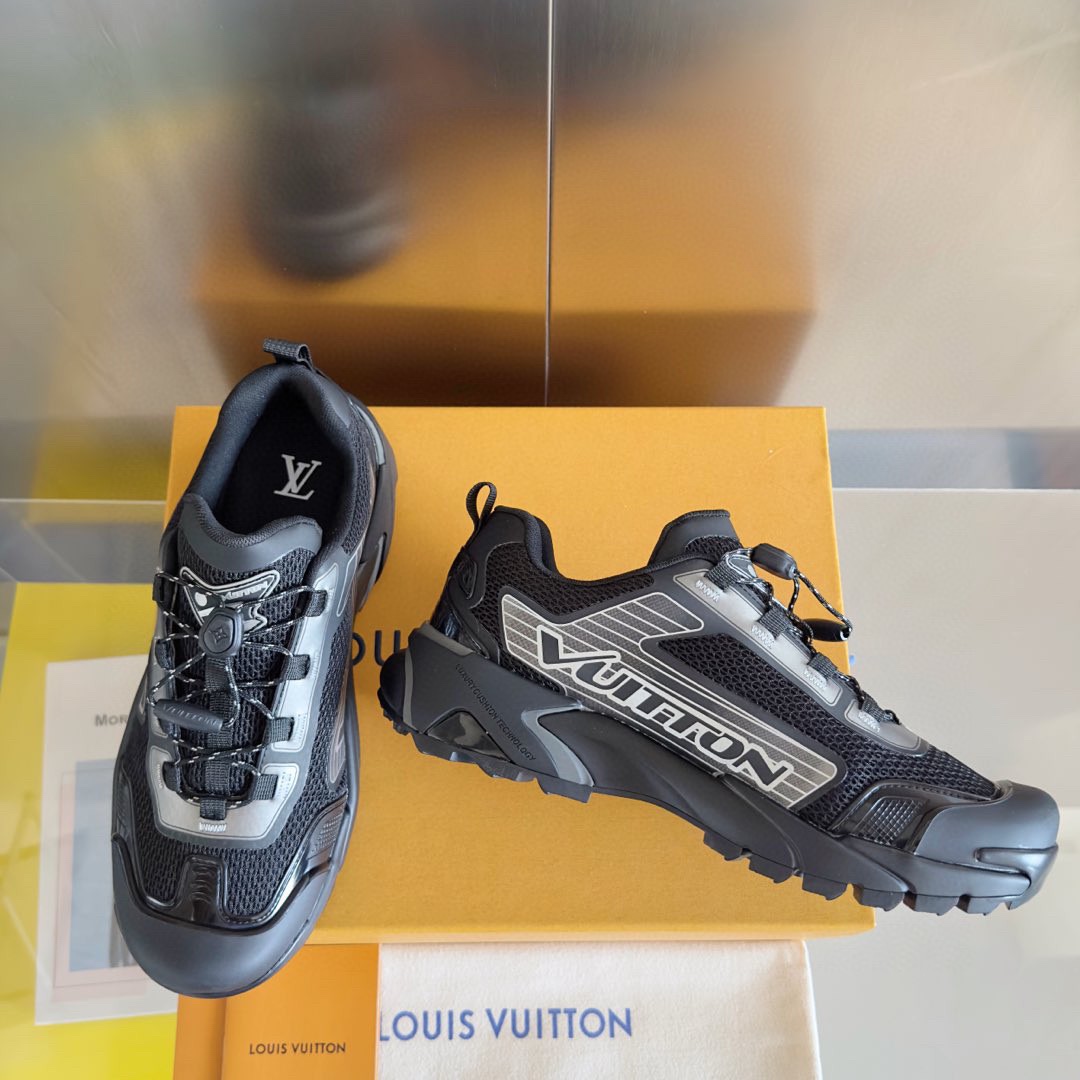 Louis Vuitton LV Runner Tatic Sneaker   1ADGZW - DopestKickz