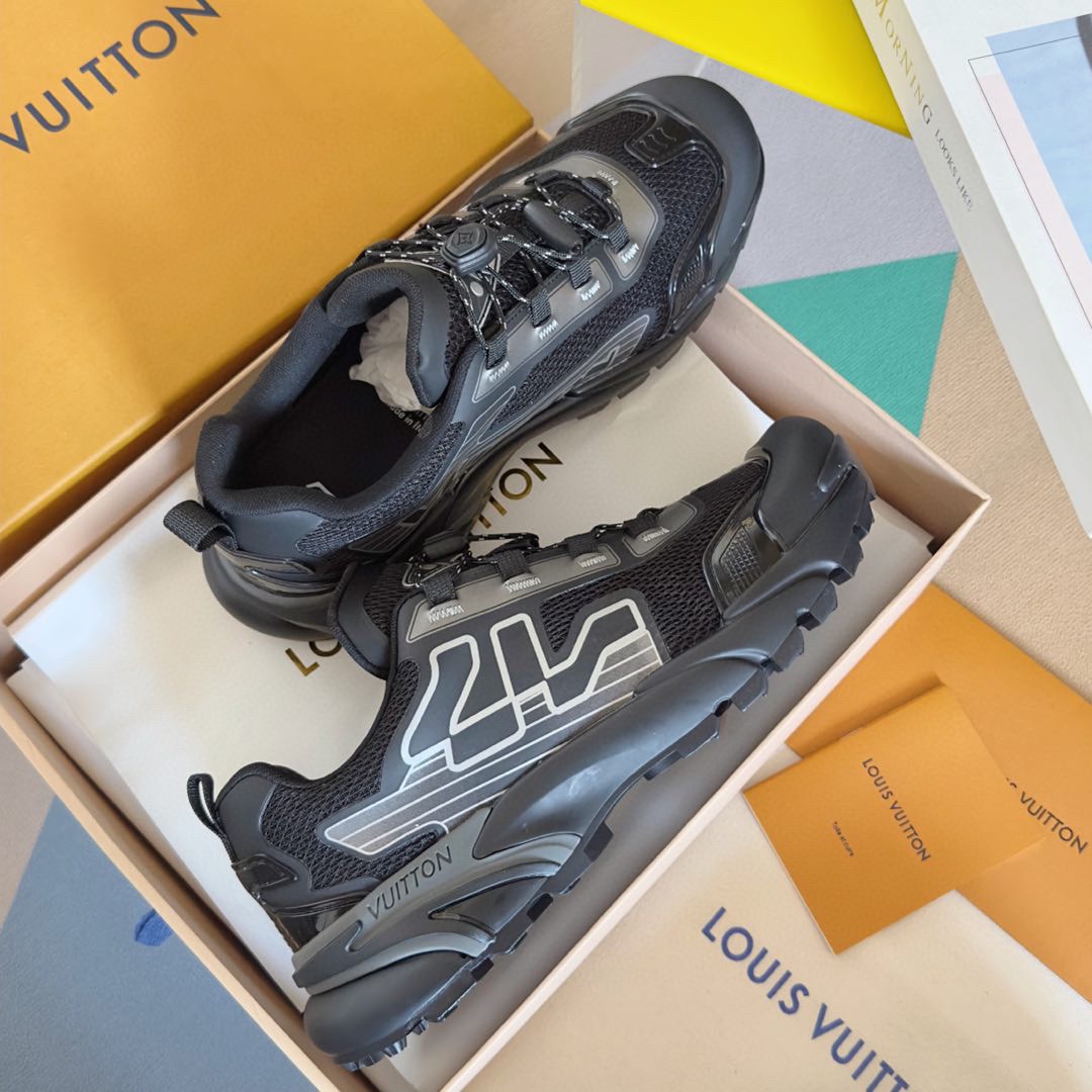 Louis Vuitton LV Runner Tatic Sneaker   1ADGZW - DopestKickz