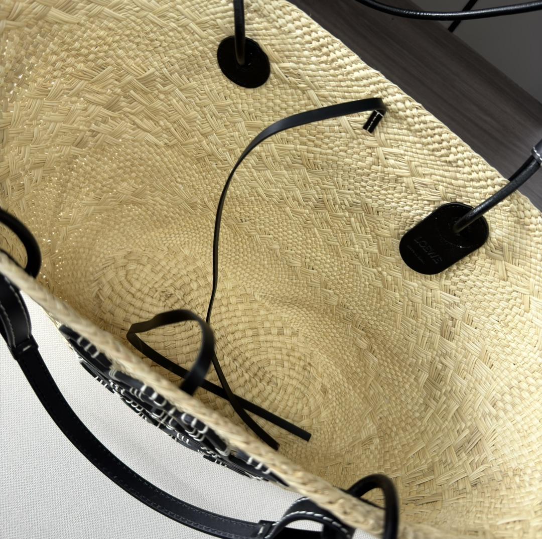 Loewe Medium Anagram Basket Bag In Iraca Palm And Calfskin - DopestKickz