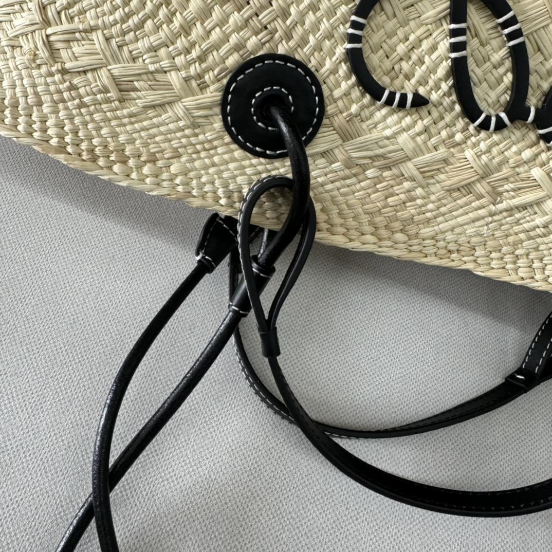 Loewe Medium Anagram Basket Bag In Iraca Palm And Calfskin - DopestKickz