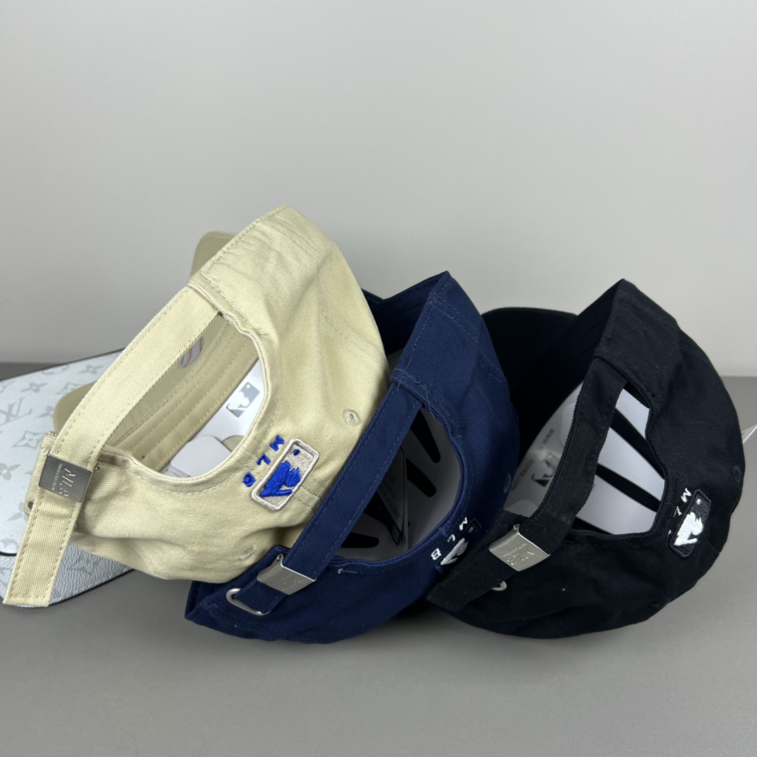 New York Yankees Cap In Blue - DopestKickz