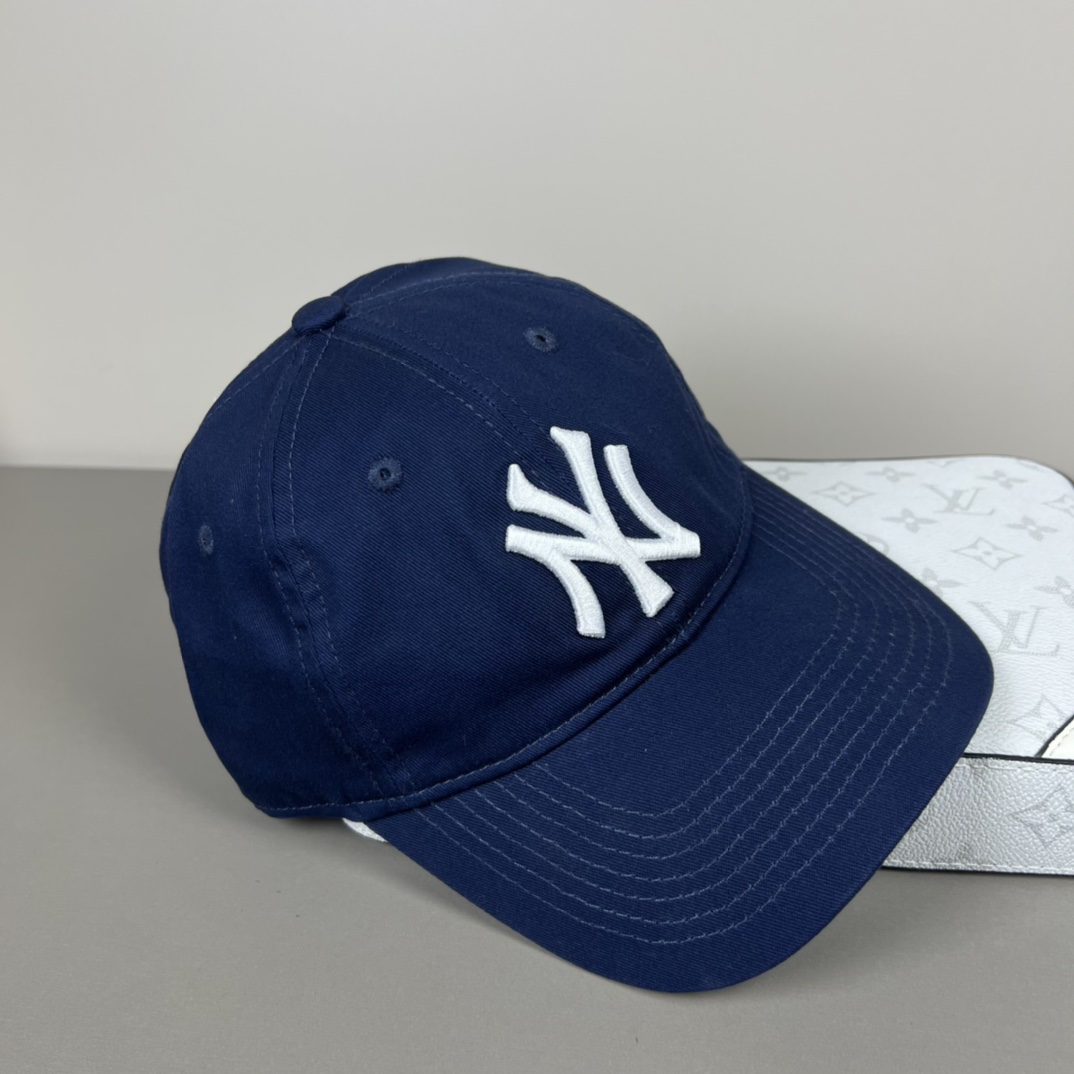 New York Yankees Cap In Blue - DopestKickz