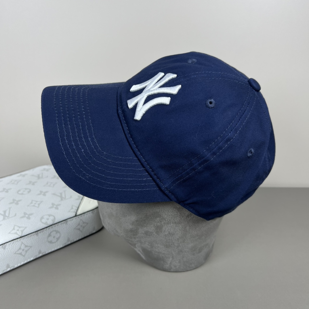 New York Yankees Cap In Blue - DopestKickz