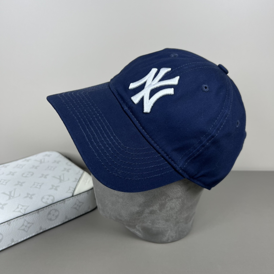 New York Yankees Cap In Blue - DopestKickz