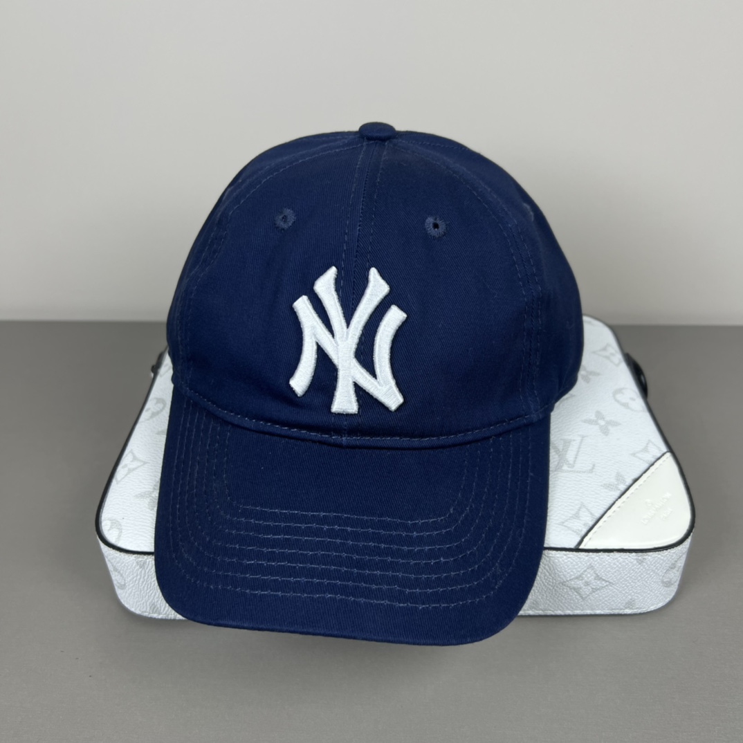 New York Yankees Cap In Blue - DopestKickz