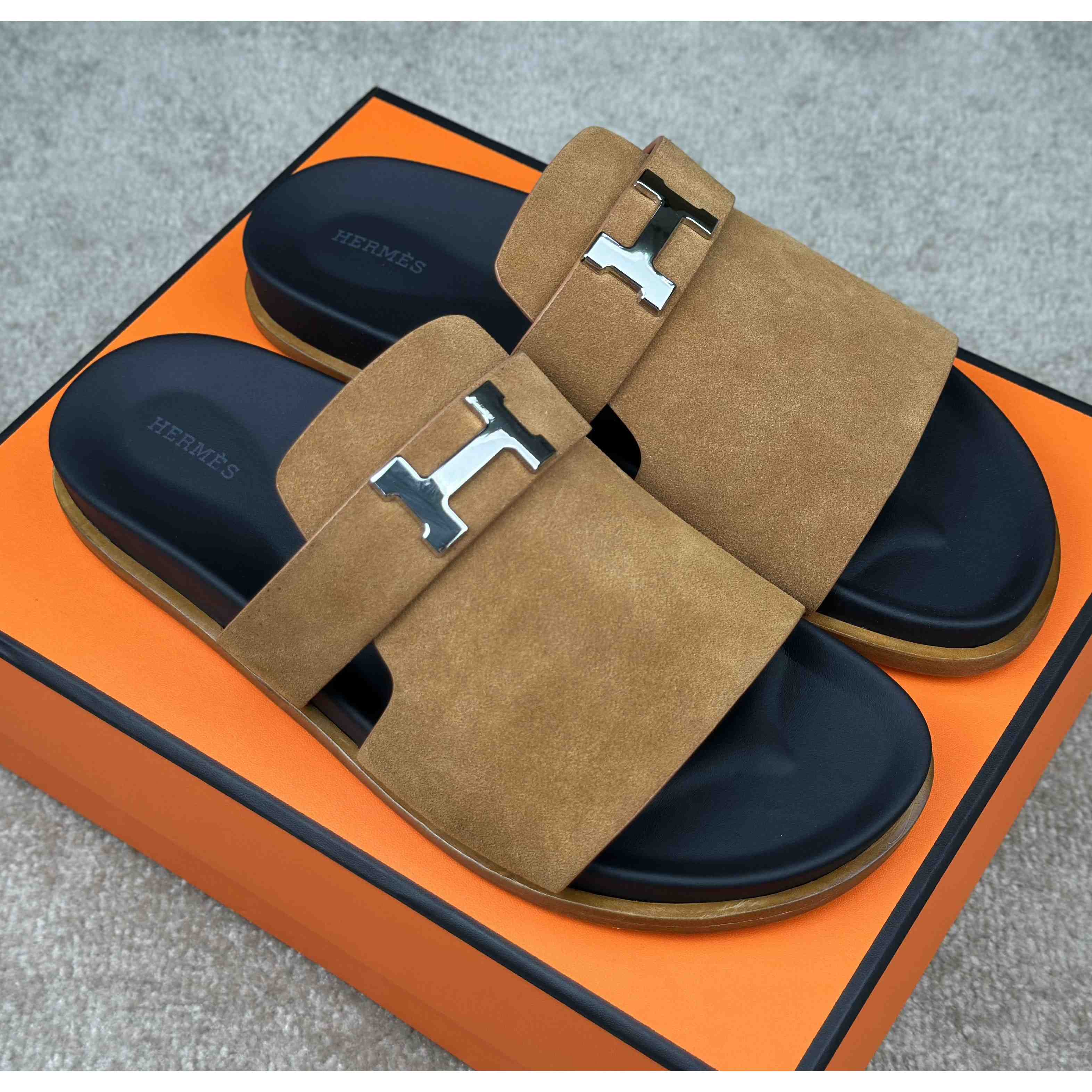 Hermes Jaures Sandal - DopestKickz