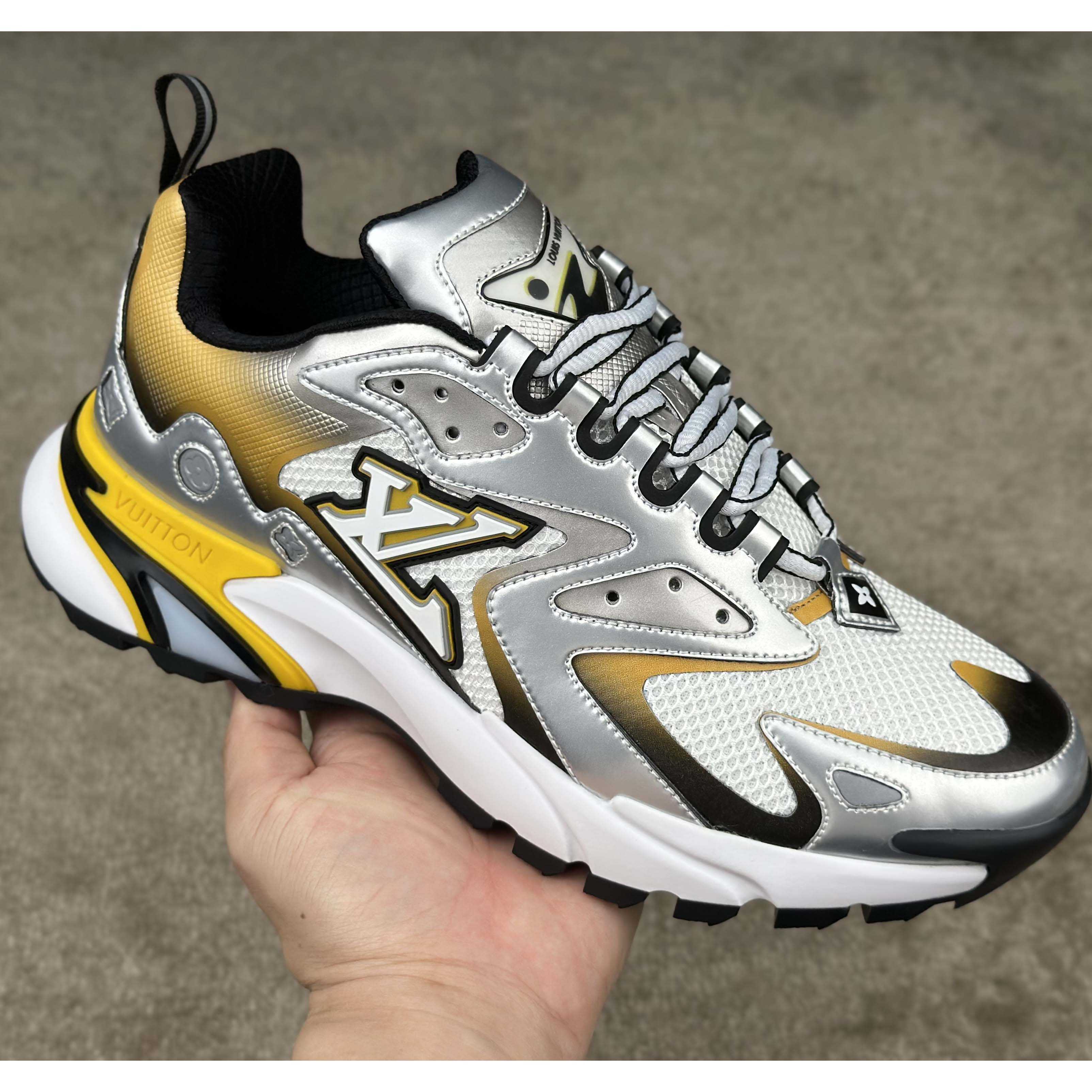 Louis Vuitton LV Runner Tatic Sneaker  1ADI77 - DopestKickz