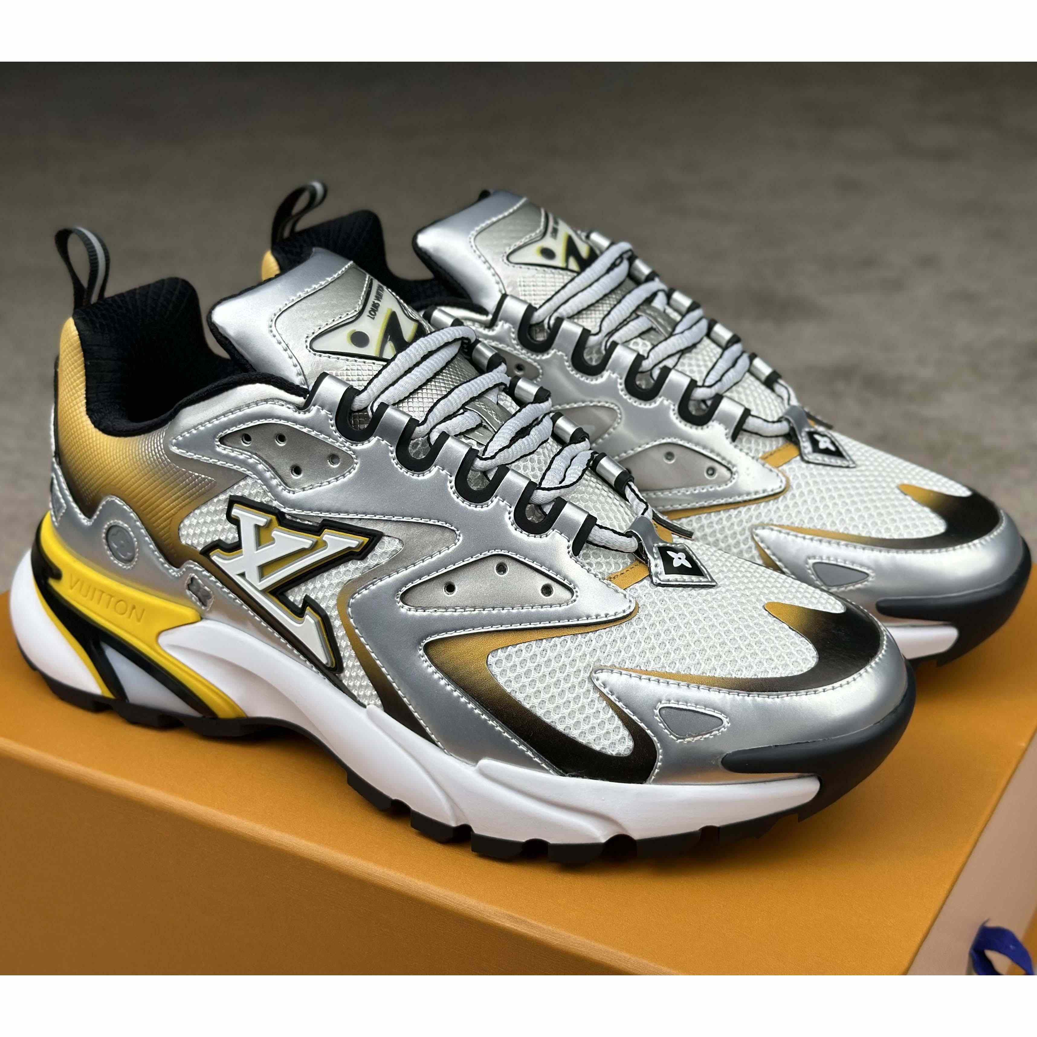 Louis Vuitton LV Runner Tatic Sneaker  1ADI77 - DopestKickz