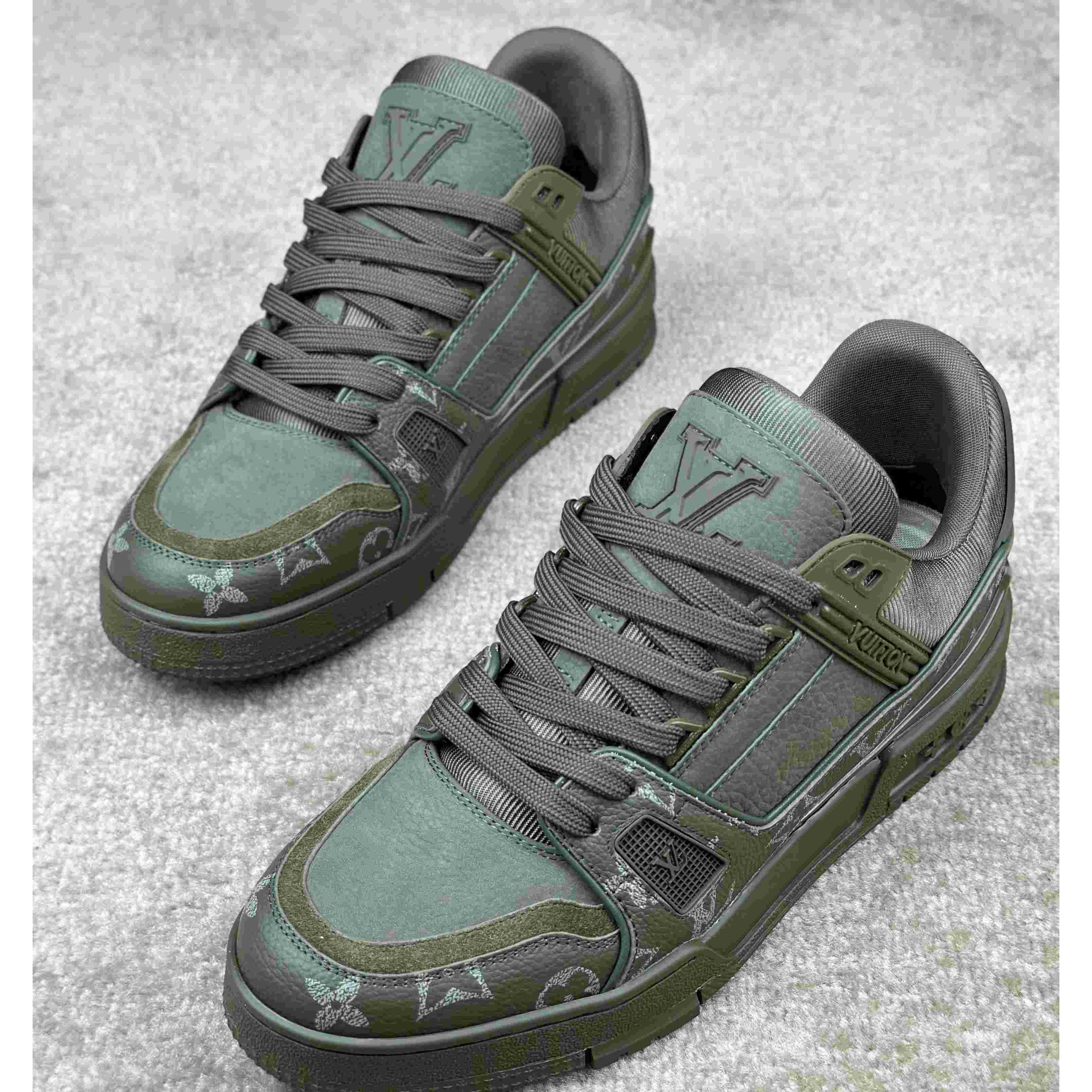 Louis Vuitton LV Trainer Sneaker       1AH995 - DopestKickz