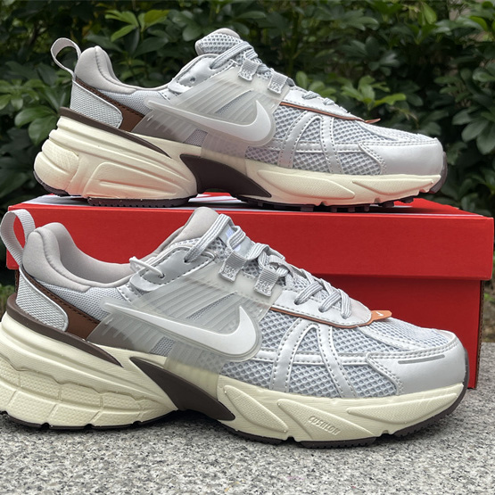 Nike V2K Sneaker        FD0736-202 - DopestKickz