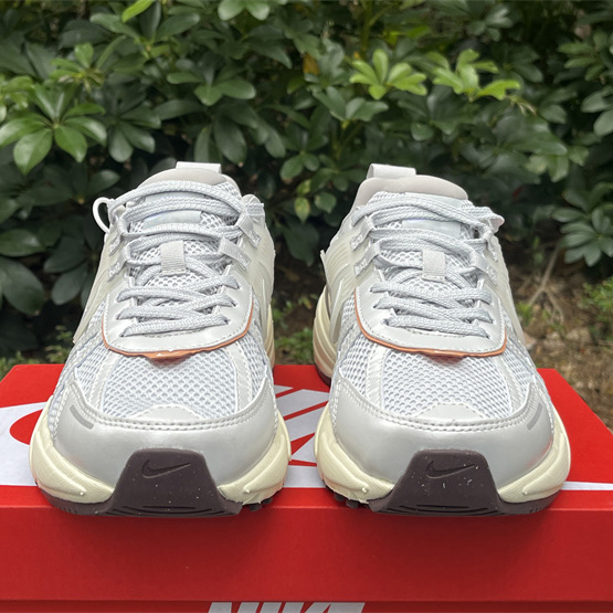 Nike V2K Sneaker        FD0736-202 - DopestKickz