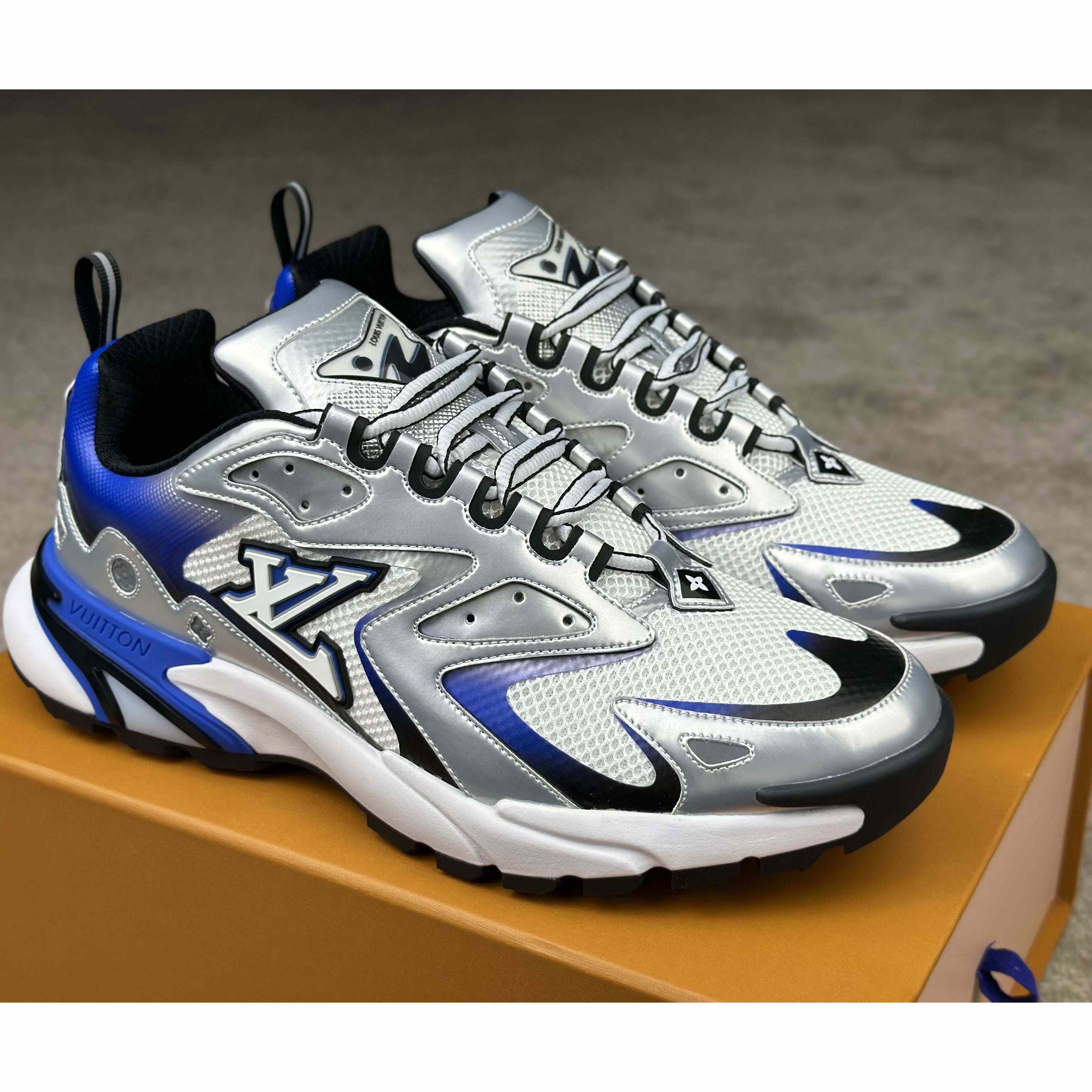 Louis Vuitton LV Runner Tatic Sneaker  1ADI69 - DopestKickz