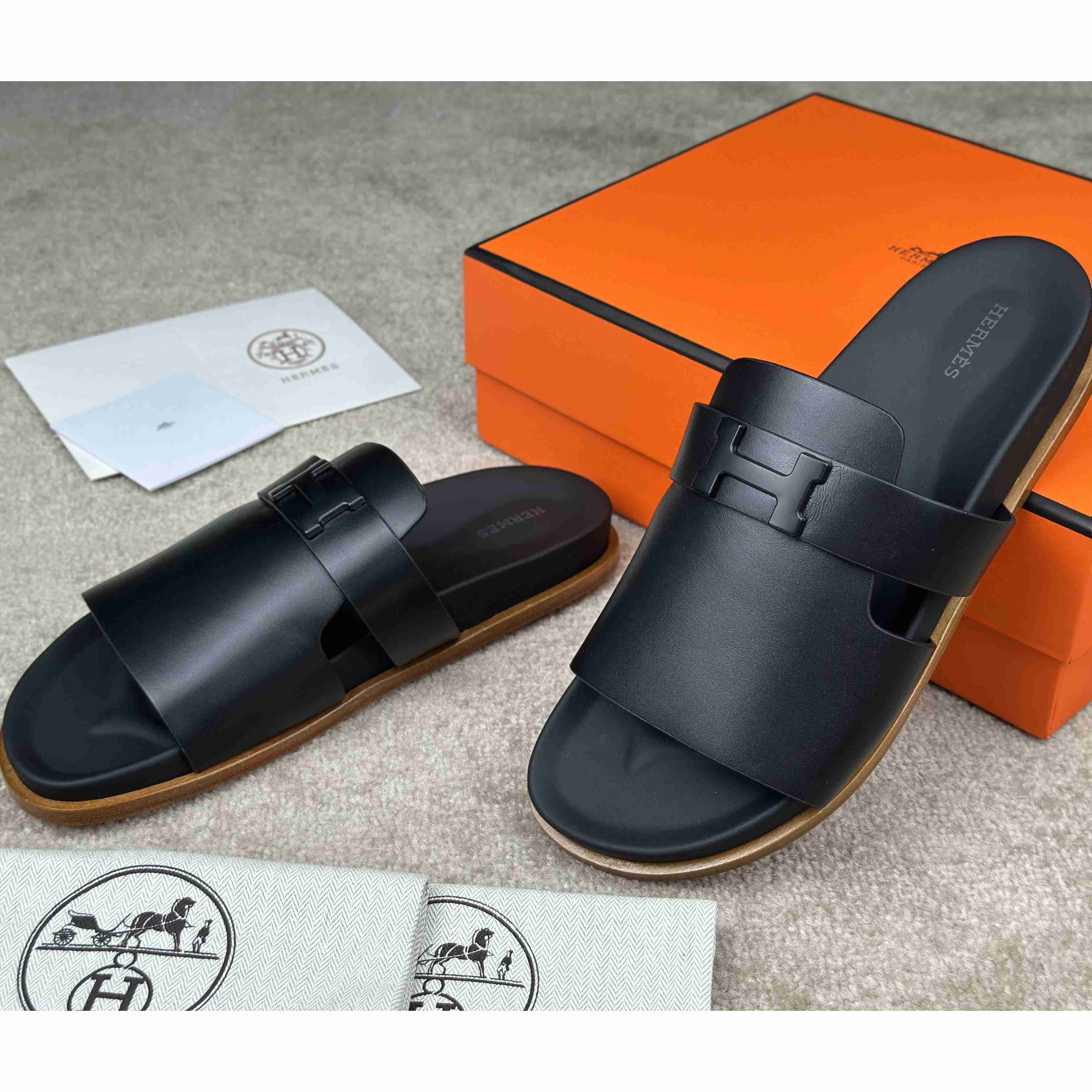 Hermes Jaures Sandal - DopestKickz
