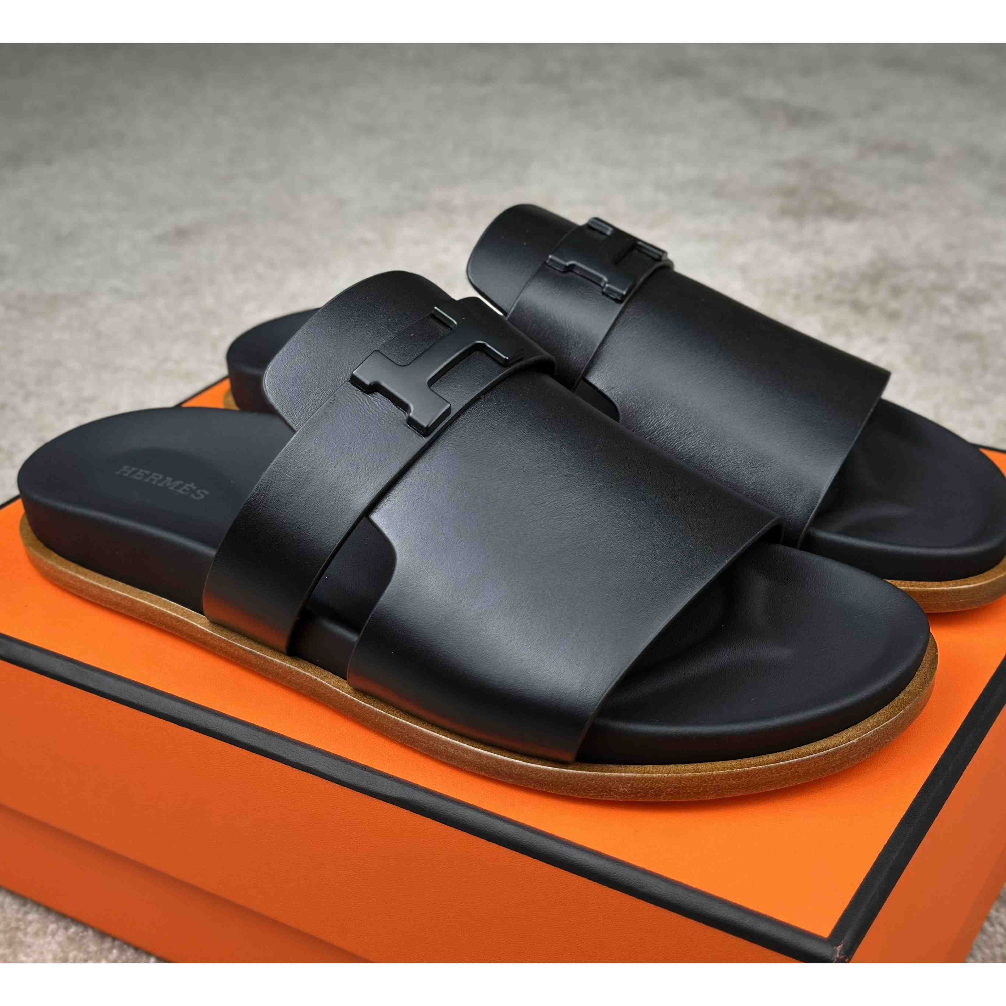 Hermes Jaures Sandal - DopestKickz