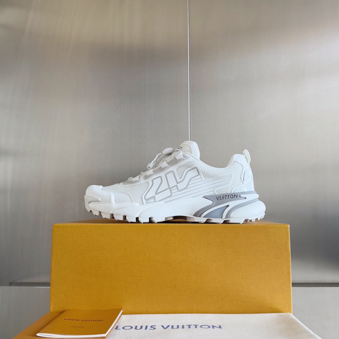 Louis Vuitton LV Runner Tatic Sneaker   1ADGZF - DopestKickz