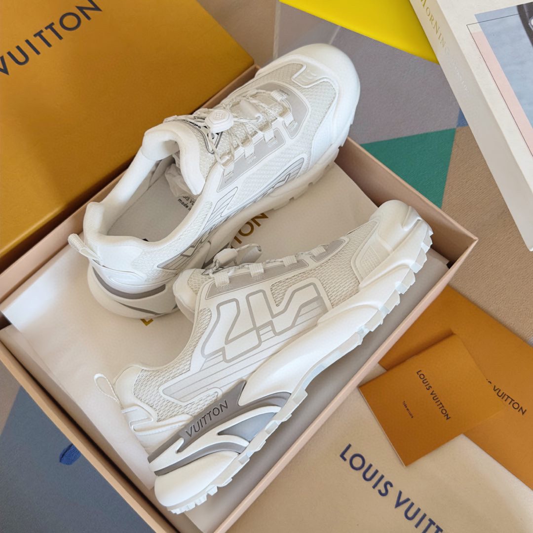 Louis Vuitton LV Runner Tatic Sneaker   1ADGZF - DopestKickz