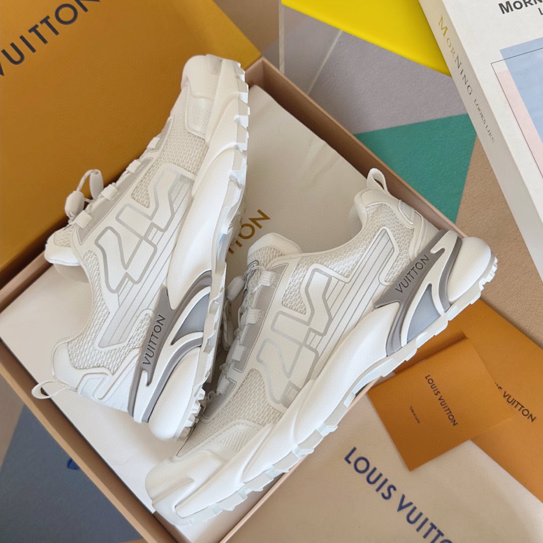 Louis Vuitton LV Runner Tatic Sneaker   1ADGZF - DopestKickz