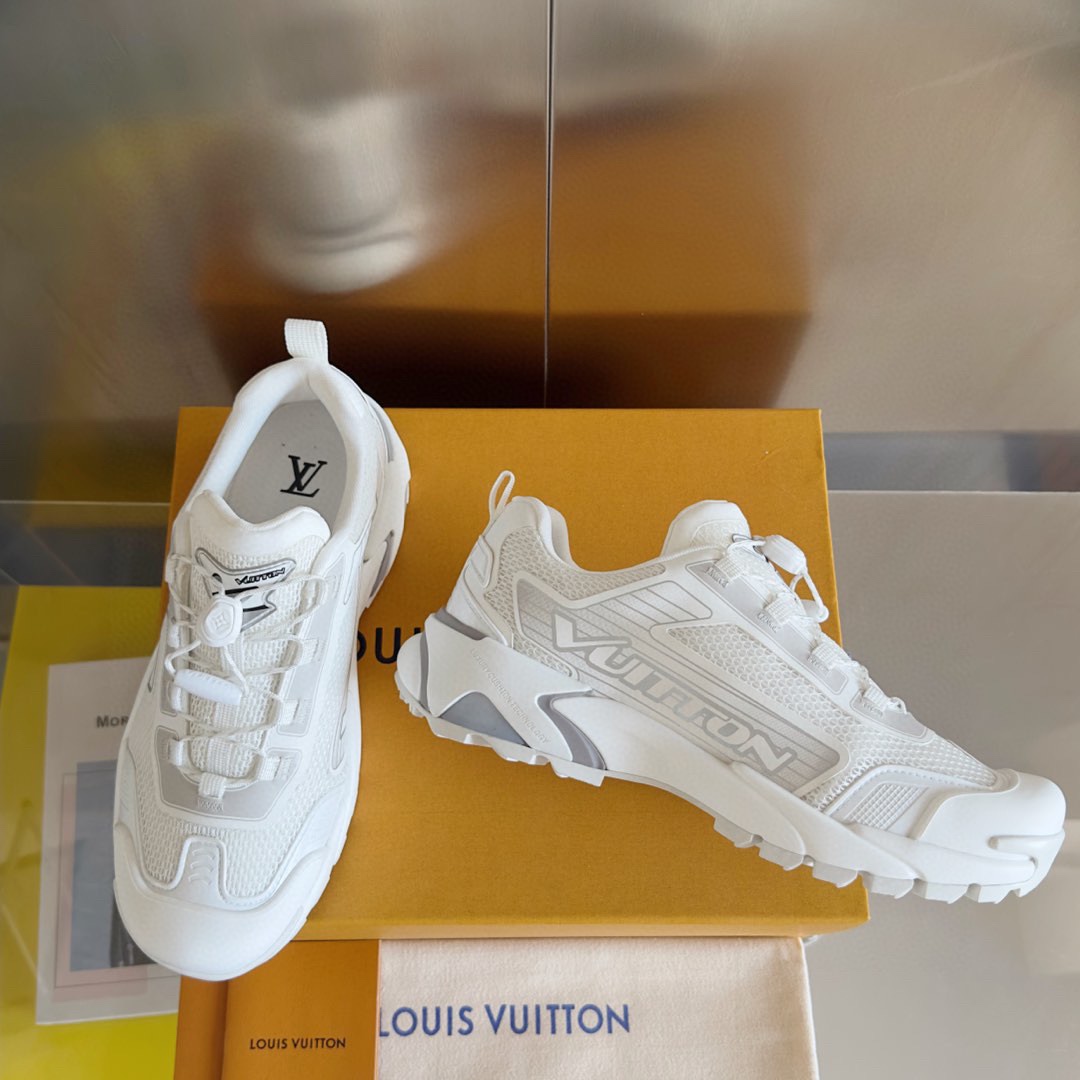 Louis Vuitton LV Runner Tatic Sneaker   1ADGZF - DopestKickz