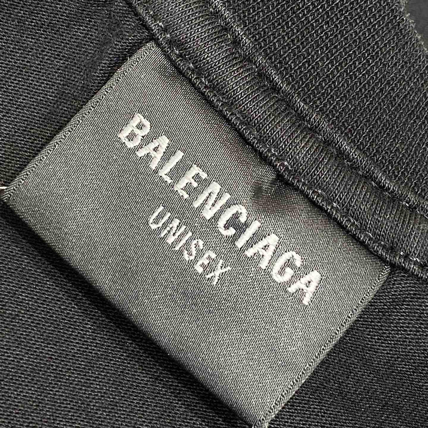 Balenciaga Men's Black Logo T-shirt - DopestKickz