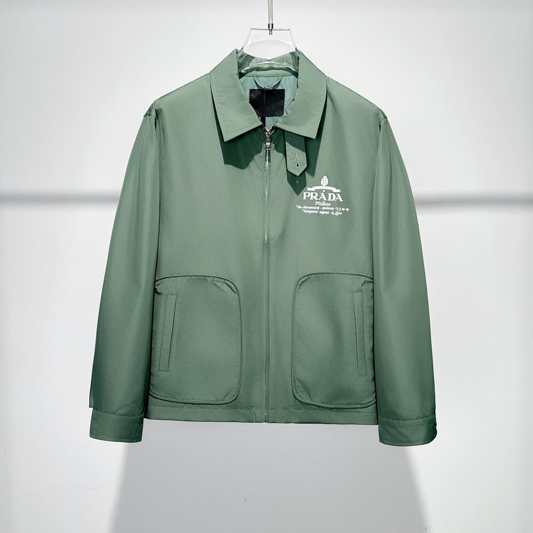 Amiri Logo Print Zip Jacket - DopestKickz