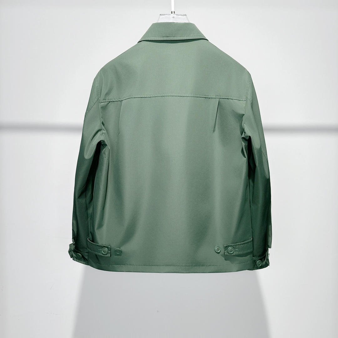 Amiri Logo Print Zip Jacket - DopestKickz