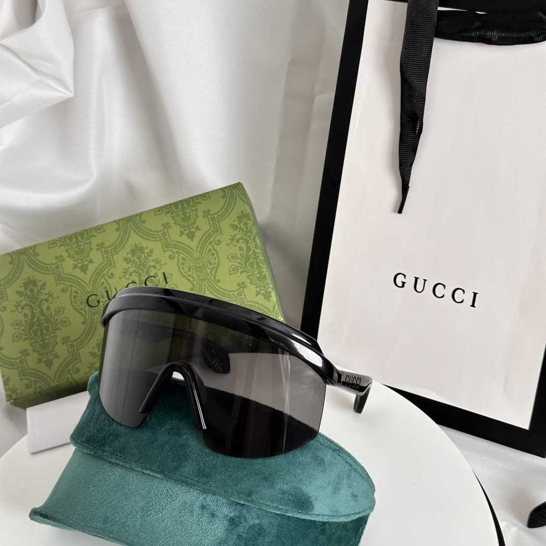 Gucci Sunglasses - DopestKickz