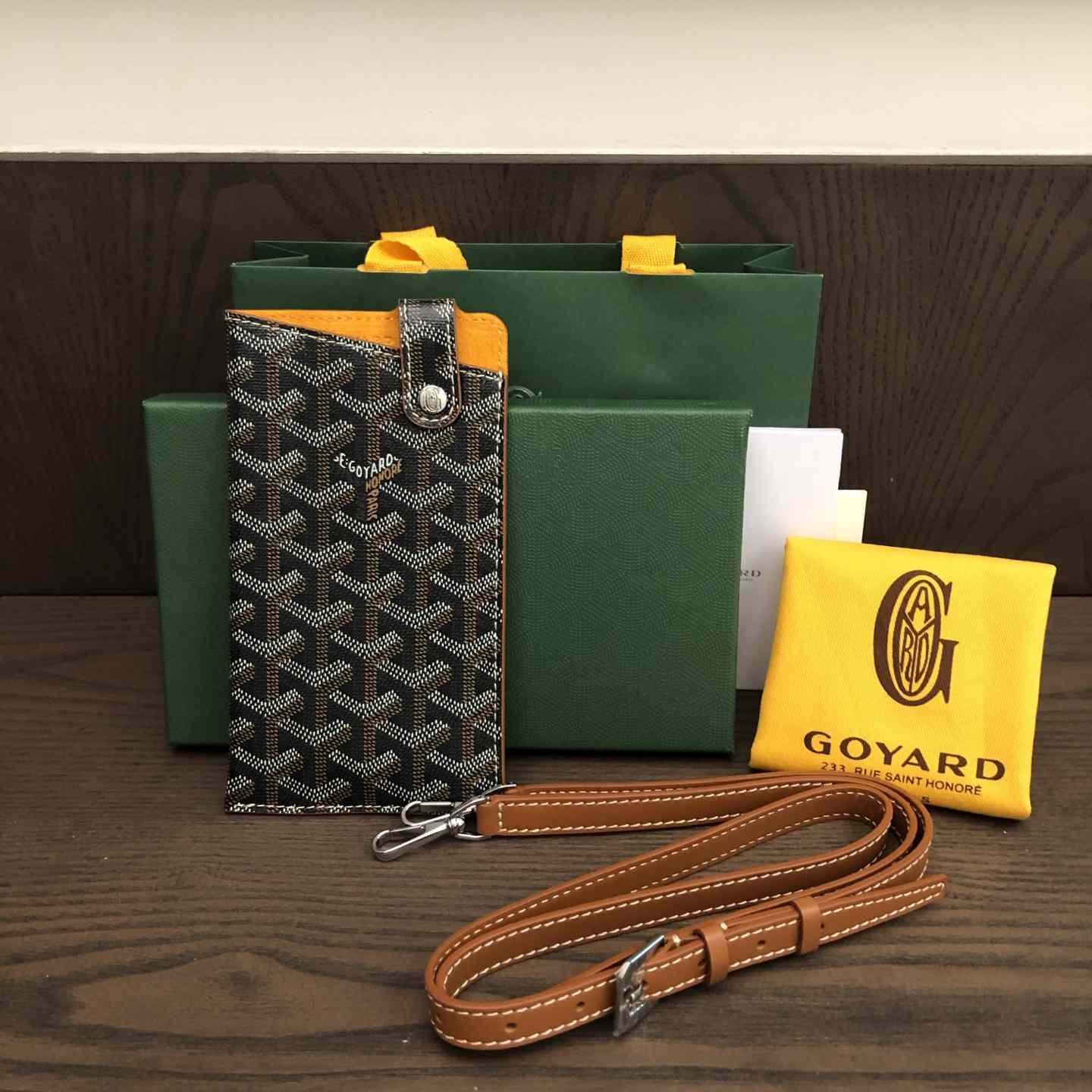 Goyard Montmartre GM Case - DopestKickz