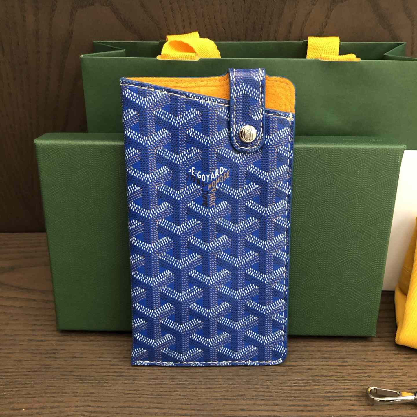 Goyard Montmartre GM Case - DopestKickz