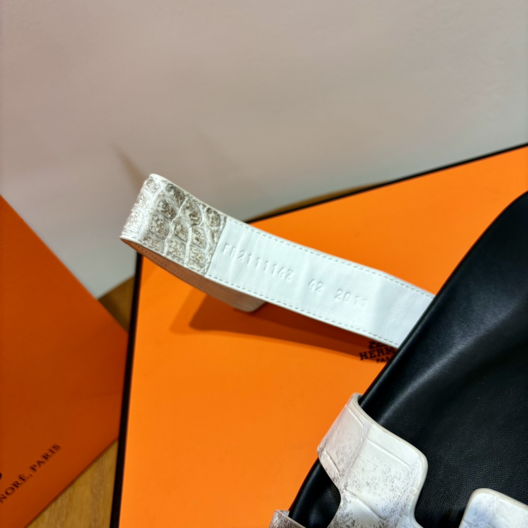 Hermes Chypre Sandal （Genuine crocodile skin） - DopestKickz