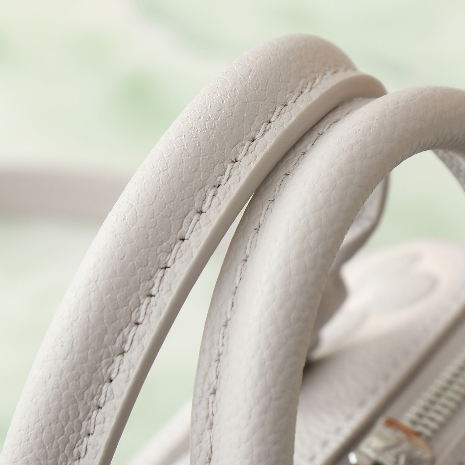 Louis Vuitton Speedy Bandoulière 20   M14207 - DopestKickz